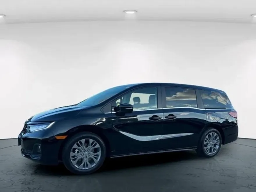 2025 Honda Odyssey Touring photo 1