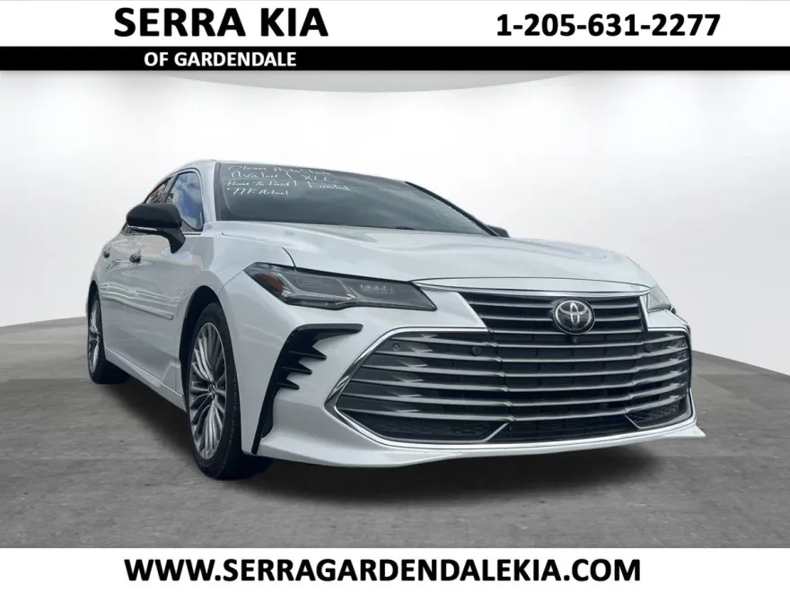2019 Toyota Avalon Limited photo 1