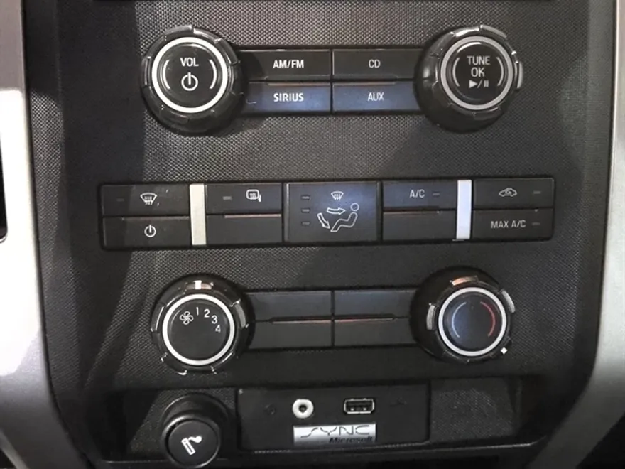 2011 Ford F-150 XLT photo 1