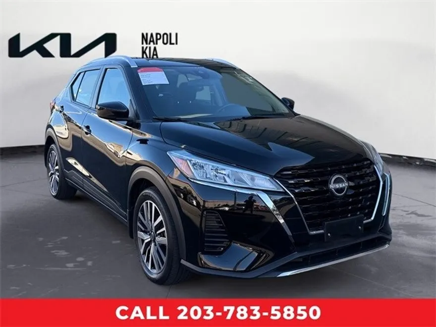 2023 Nissan Kicks SV photo 1