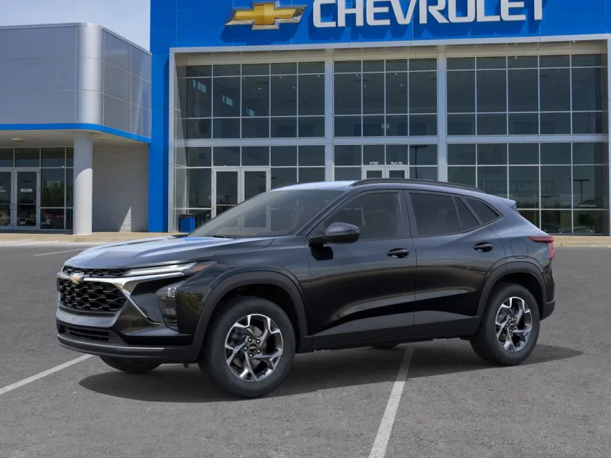 2025 Chevrolet Trax LT photo 1