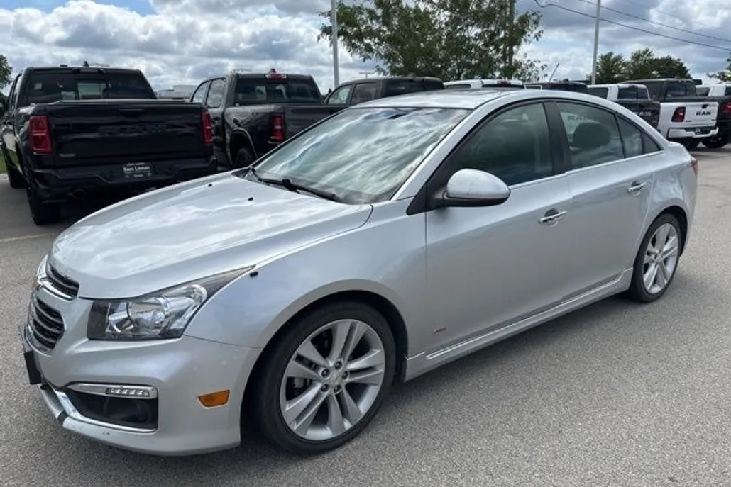 2015 Chevrolet Cruze LTZ photo 1