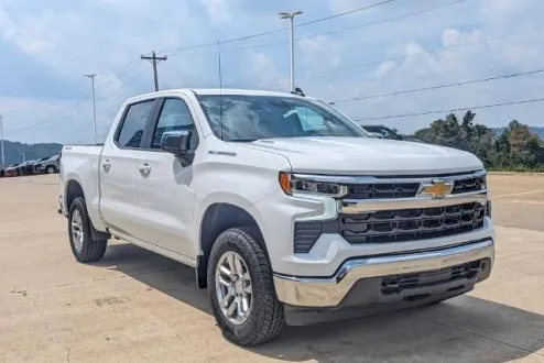 2025 Chevrolet Silverado 1500 LT photo 1