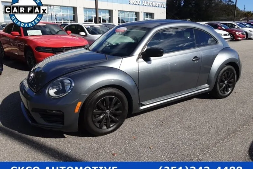 2017 Volkswagen Beetle 1.8T S photo 1