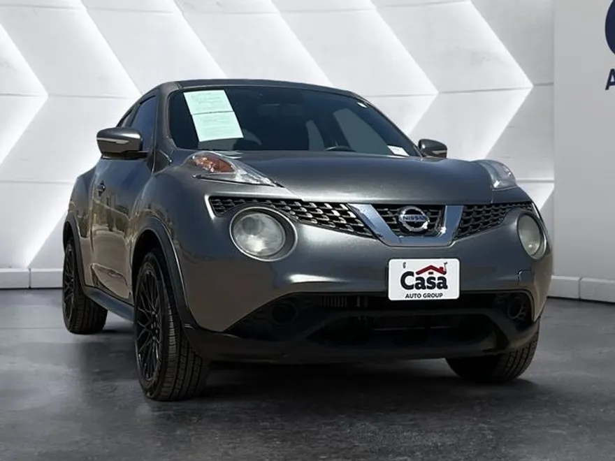 2016 Nissan Juke SL photo 1