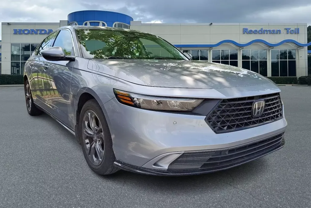 2023 Honda Accord Hybrid EX-L photo 1