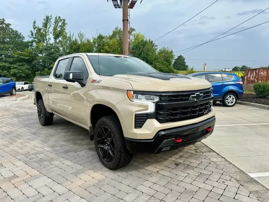 2022 Chevrolet Silverado 1500 LT Trail Boss photo 1