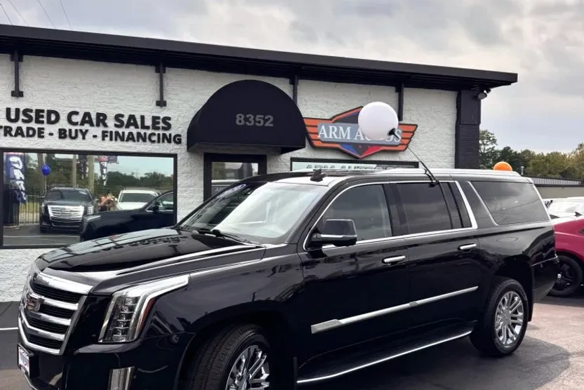 2020 Cadillac Escalade ESV Sport photo 1