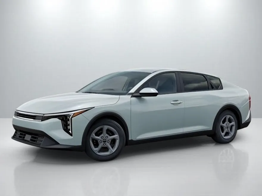 2025 Kia K4 LX photo 1
