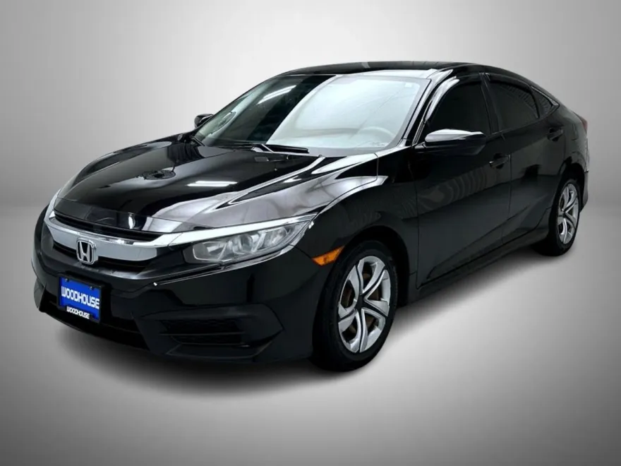2017 Honda Civic LX photo 1