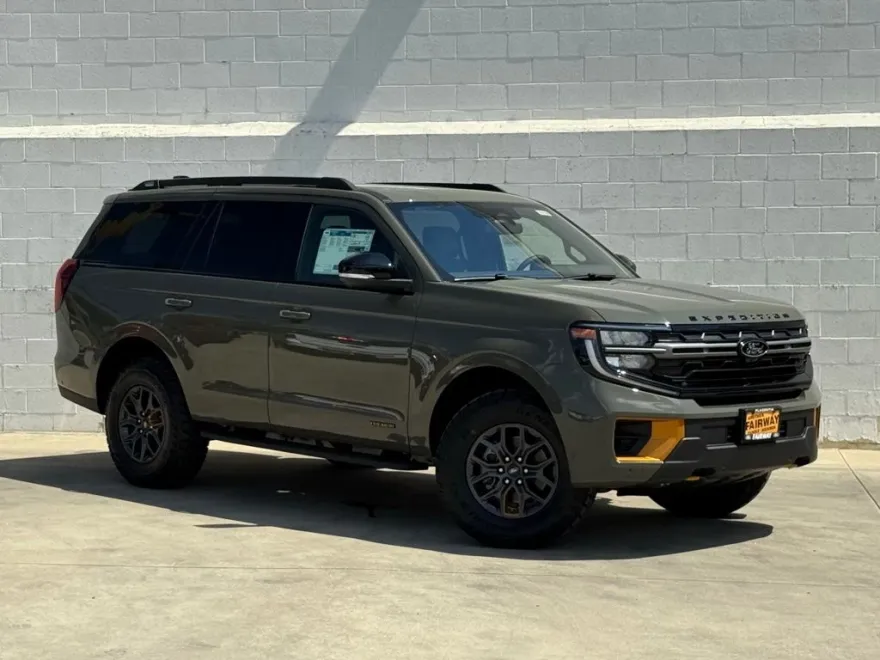 2025 Ford Expedition Platinum photo 1