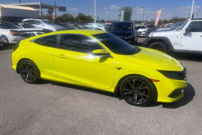 2019 Honda Civic Sport photo 1