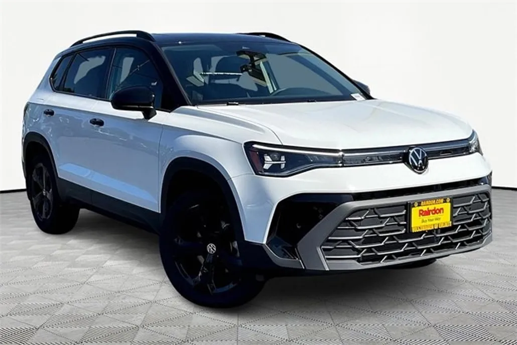 2025 Volkswagen Taos SE photo 1
