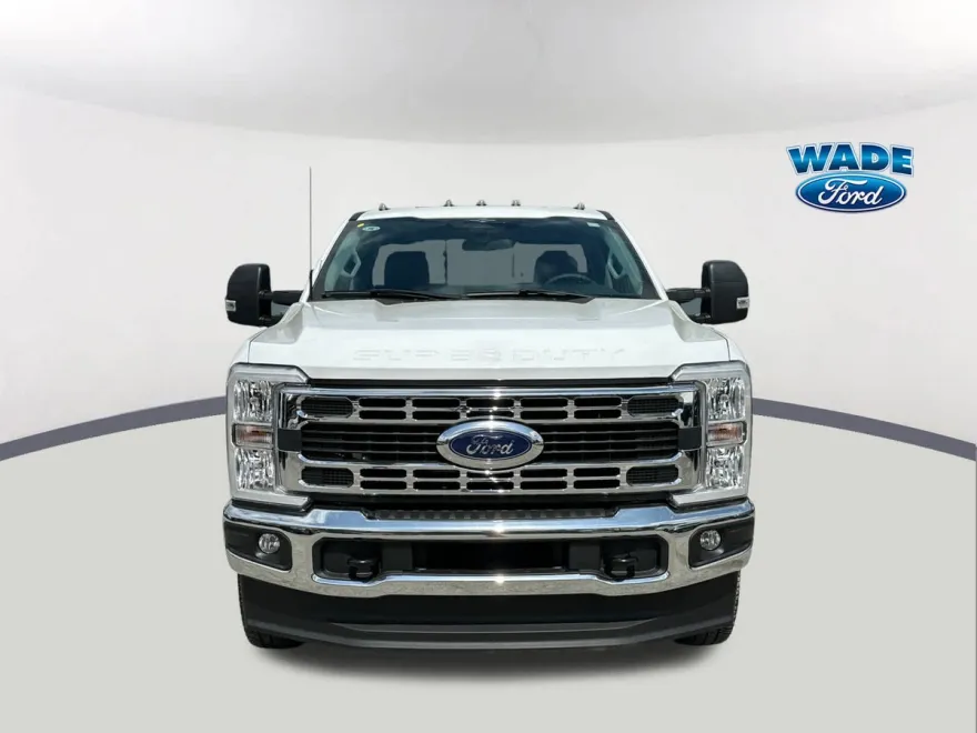 2023 Ford F-350 XL photo 1