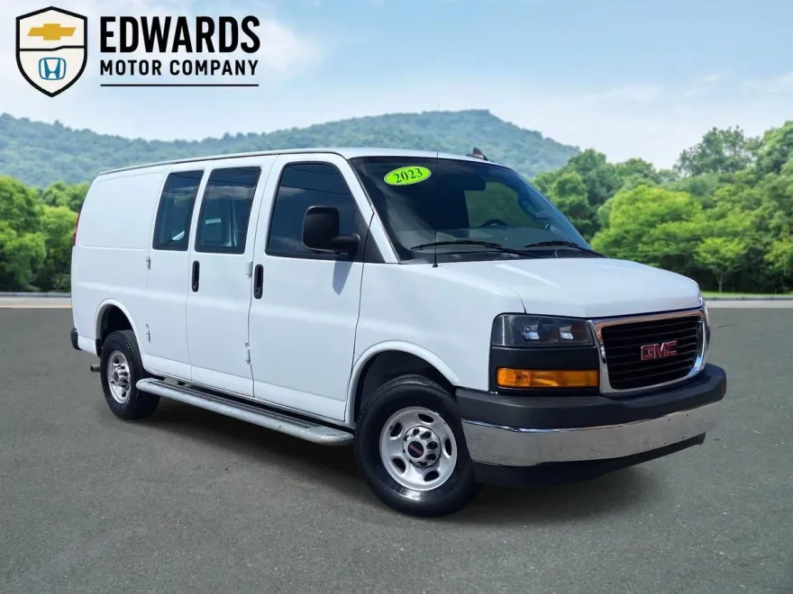 2023 Gmc Savana Cargo 2500 photo 1