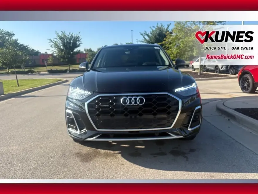 2023 Audi Q5 45 S line Prestige Premium photo 1