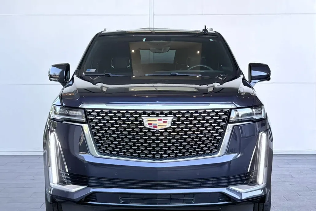 2022 Cadillac Escalade Premium Luxury photo 1