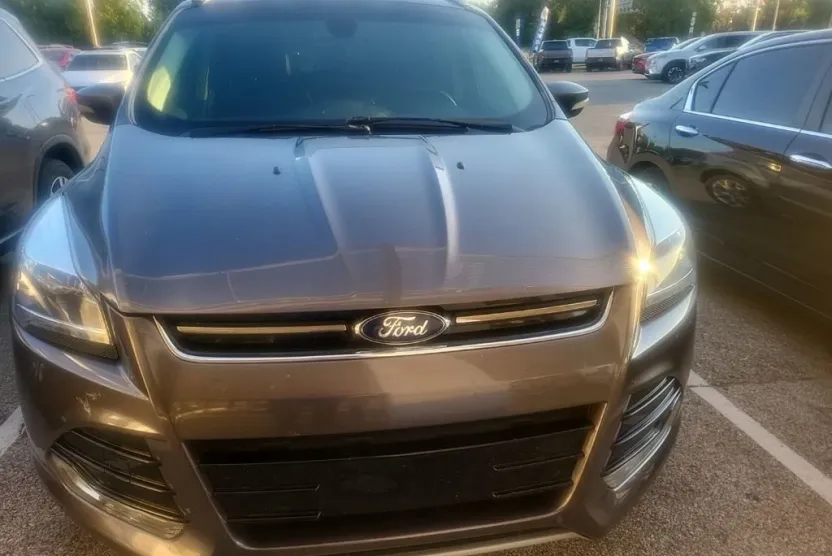 2014 Ford Escape Titanium Sport photo 1