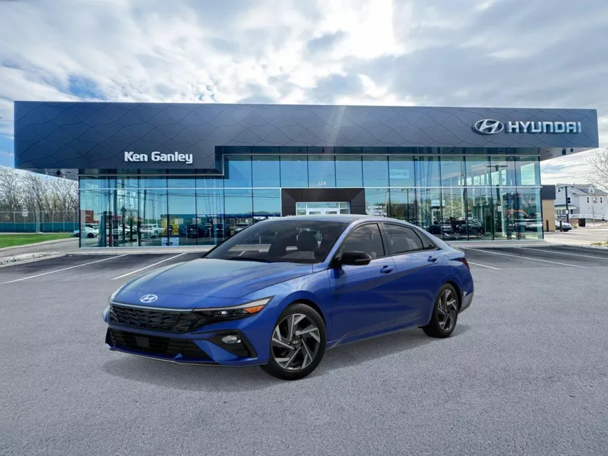 2025 Hyundai Elantra SEL Sport photo 1