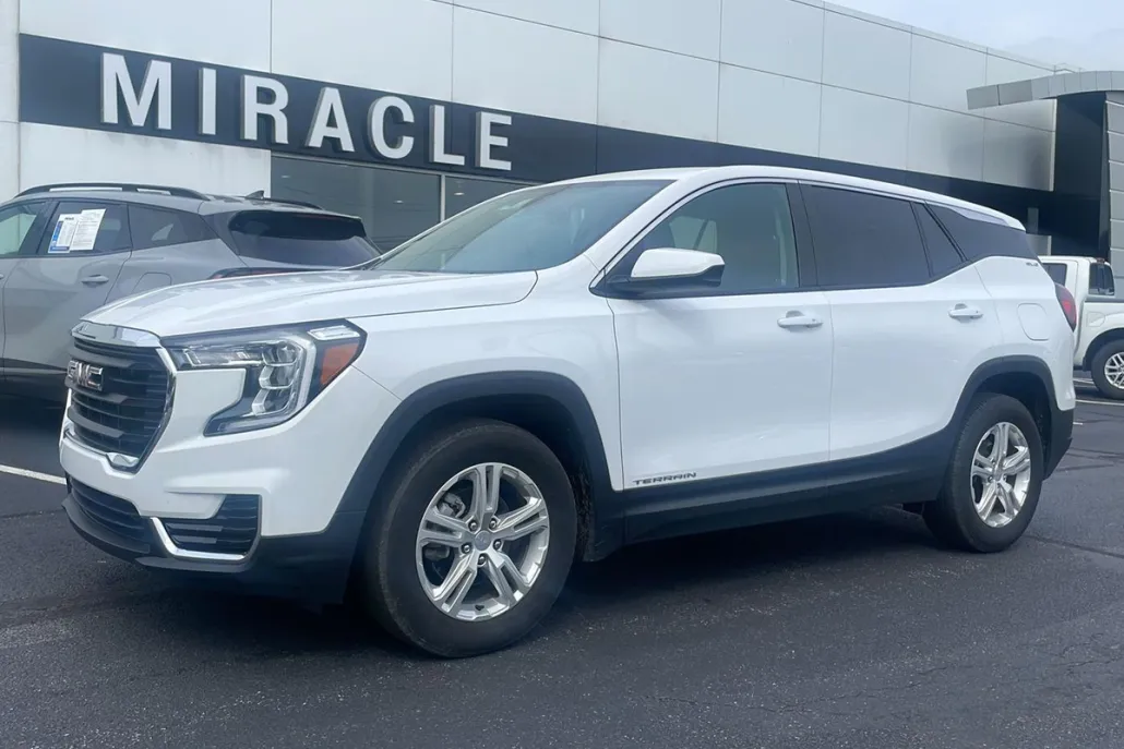 2024 Gmc Terrain SLE photo 1