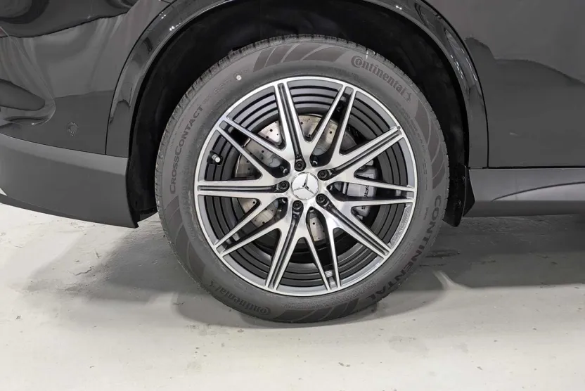 2025 Mercedes Benz GLC AMG 43 4MATIC photo 1