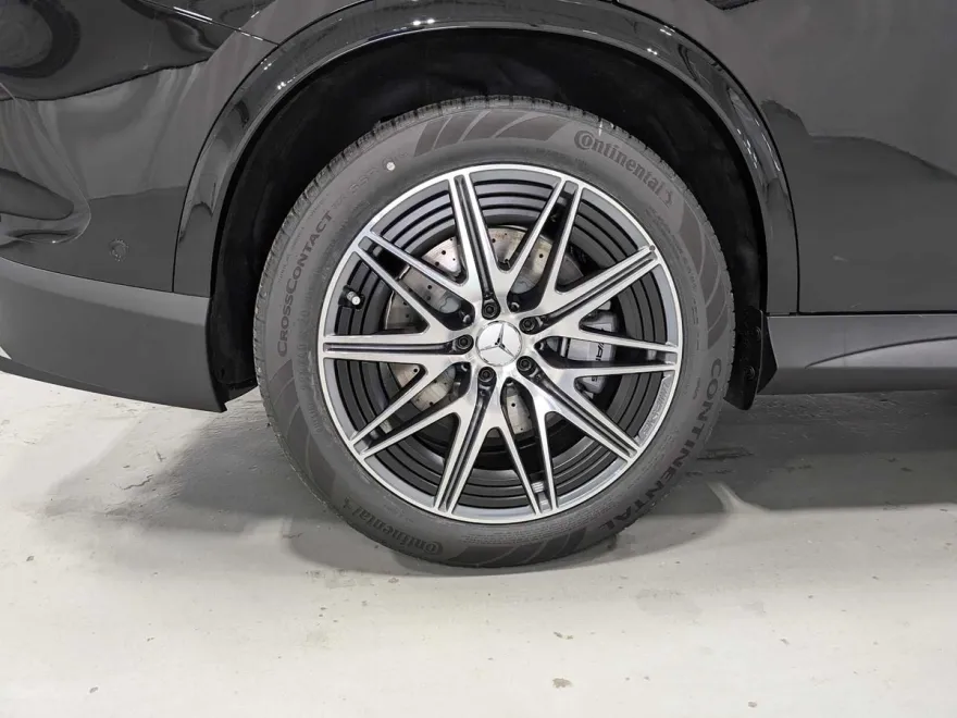 2025 Mercedes Benz GLC AMG 43 4MATIC photo 1