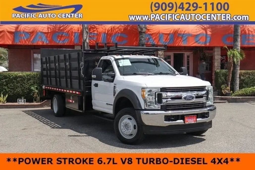 2017 Ford F-550 photo 1
