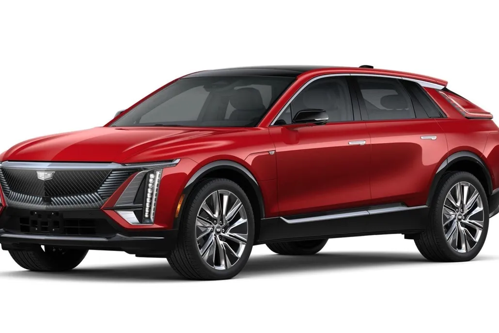 2025 Cadillac Lyriq Luxury photo 1
