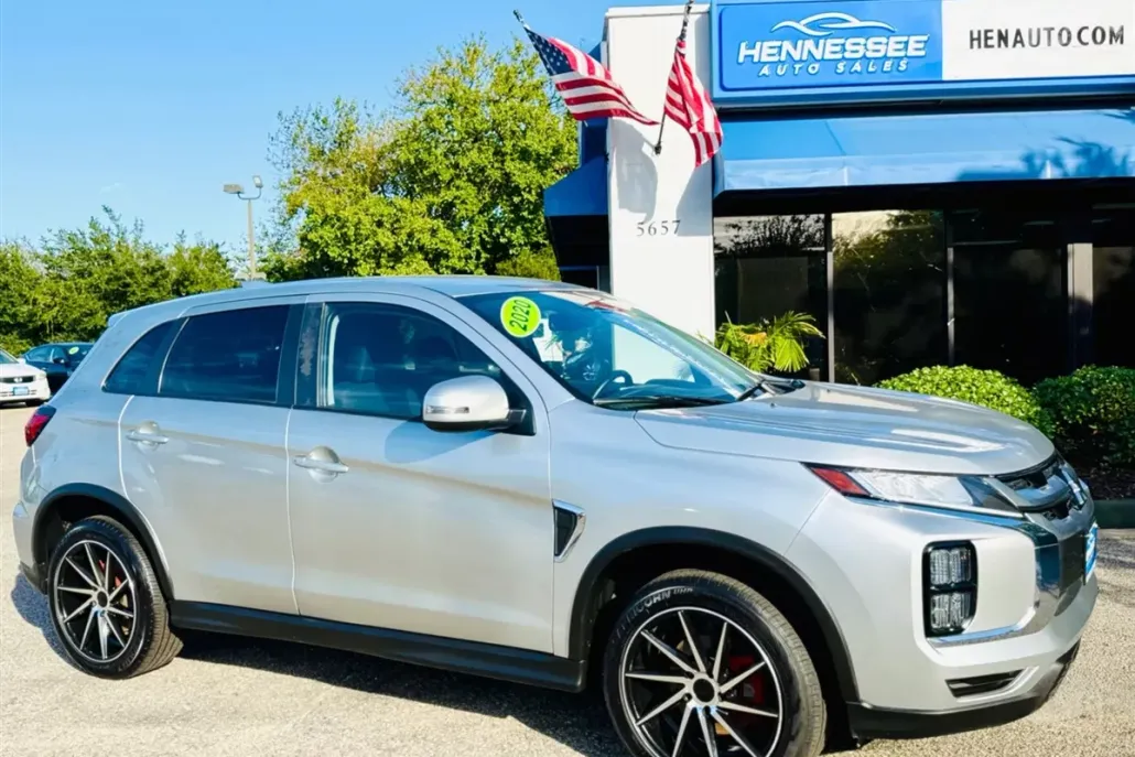 2020 Mitsubishi Outlander Sport SE photo 1