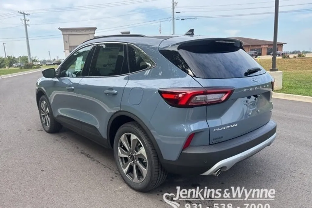 2025 Ford Escape Hybrid Platinum photo 1