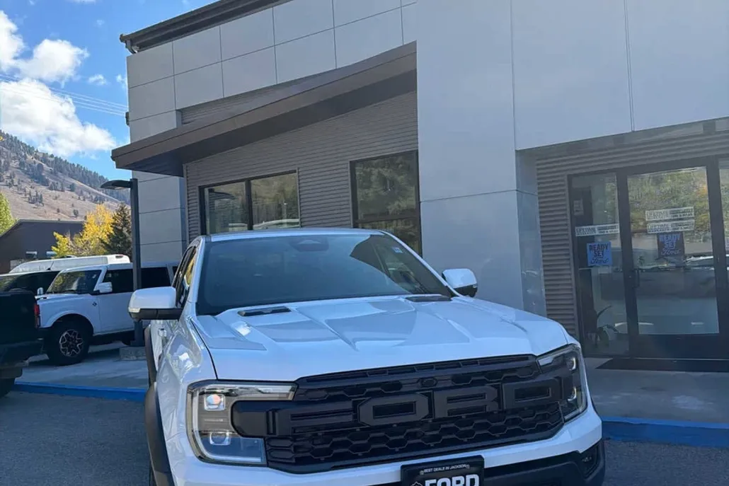 2025 Ford Ranger Raptor photo 1