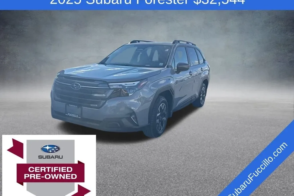 2025 Subaru Forester Premium photo 1