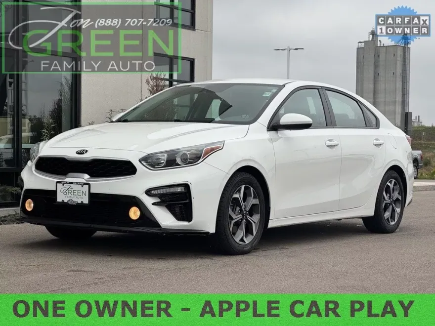 2021 Kia Forte LXS photo 1