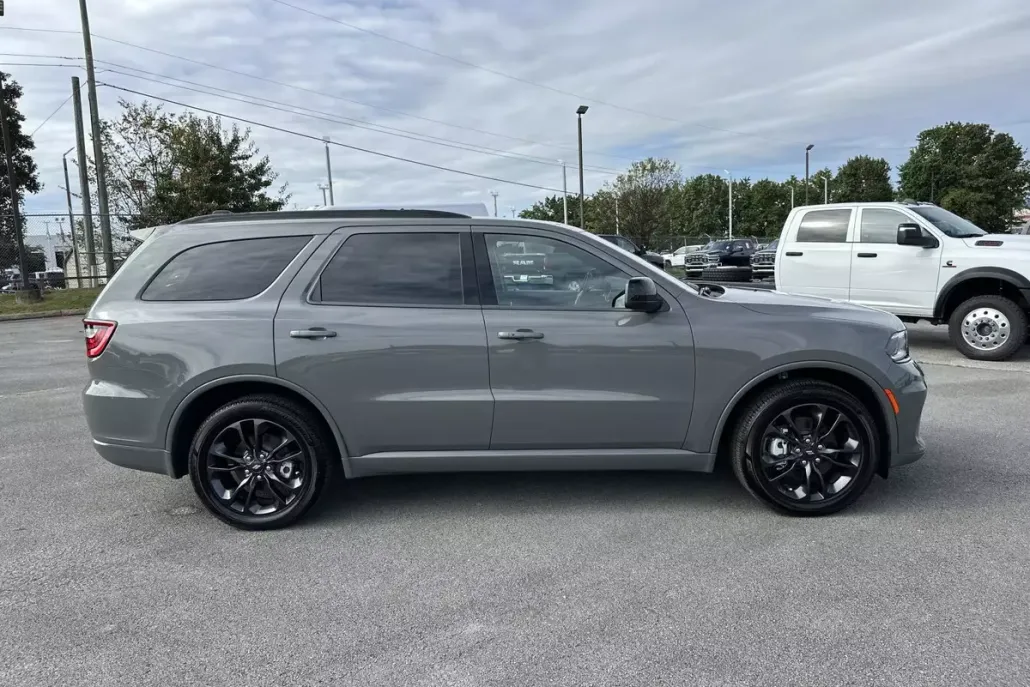2024 Dodge Durango SXT Plus photo 1