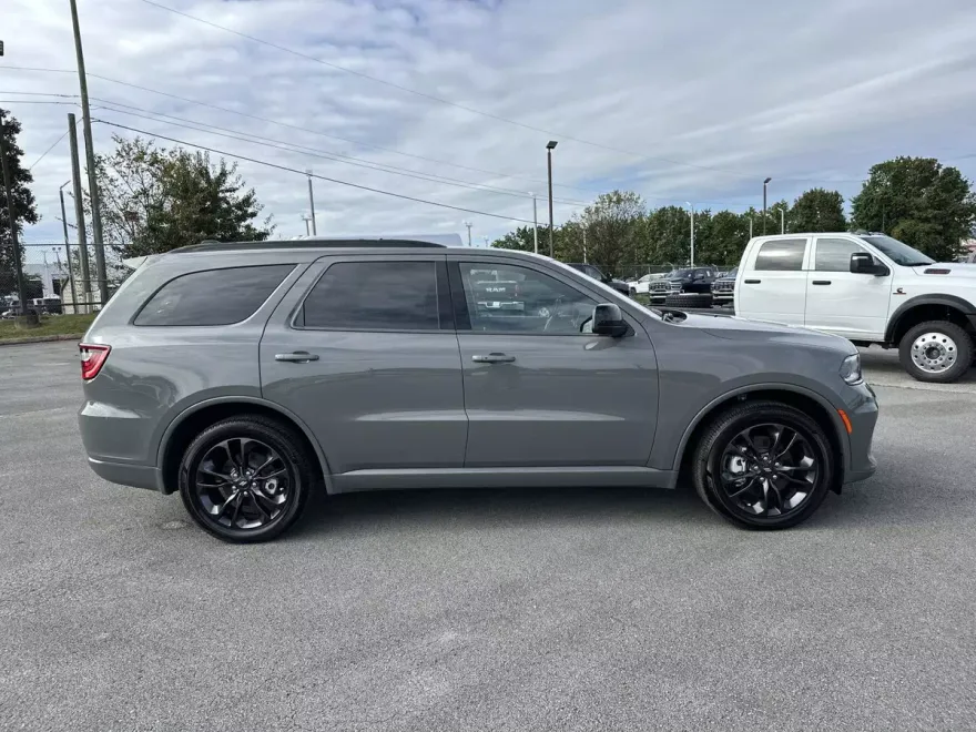 2024 Dodge Durango SXT Plus photo 1