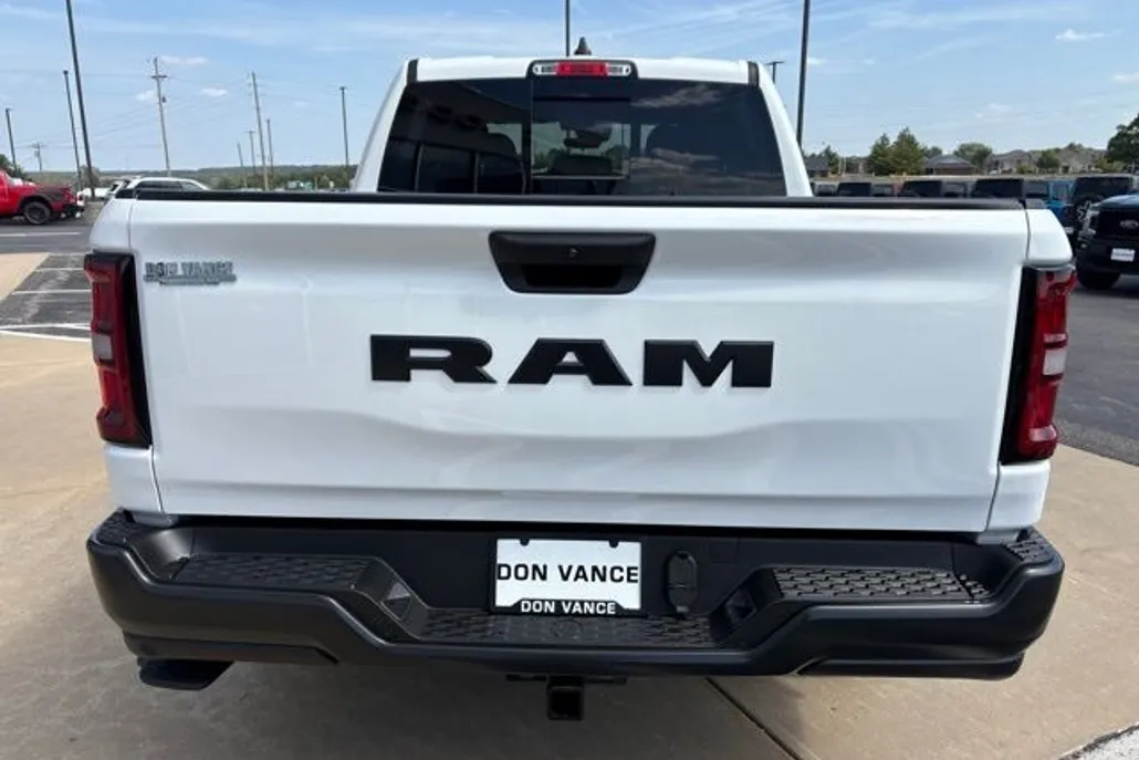 2025 Ram 1500 Tradesman photo 1