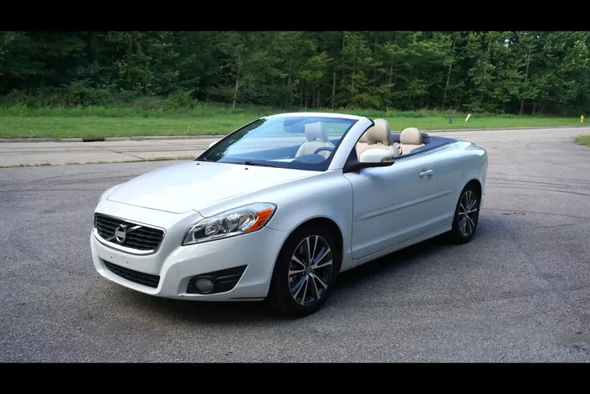 2011 Volvo C70 photo 1