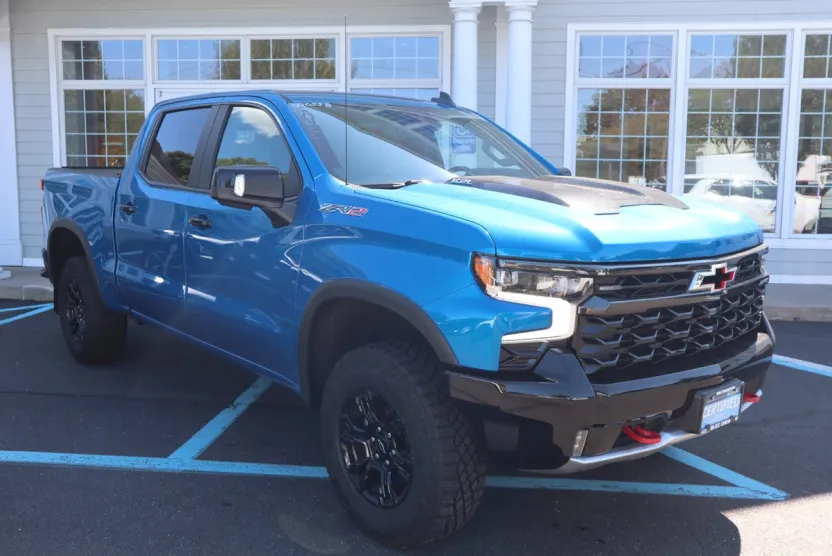 2022 Chevrolet Silverado 1500 ZR2 photo 1