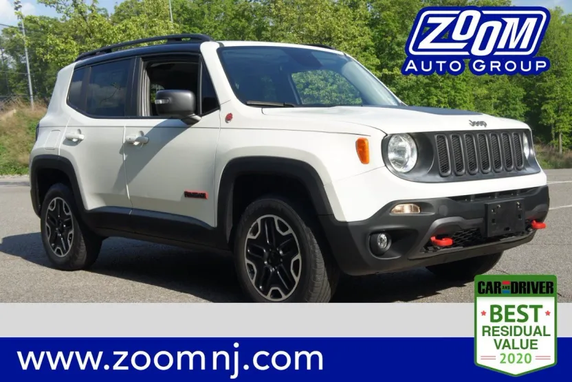 2016 Jeep Renegade Trailhawk photo 1