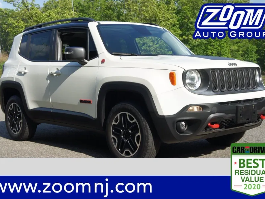 2016 Jeep Renegade Trailhawk photo 1