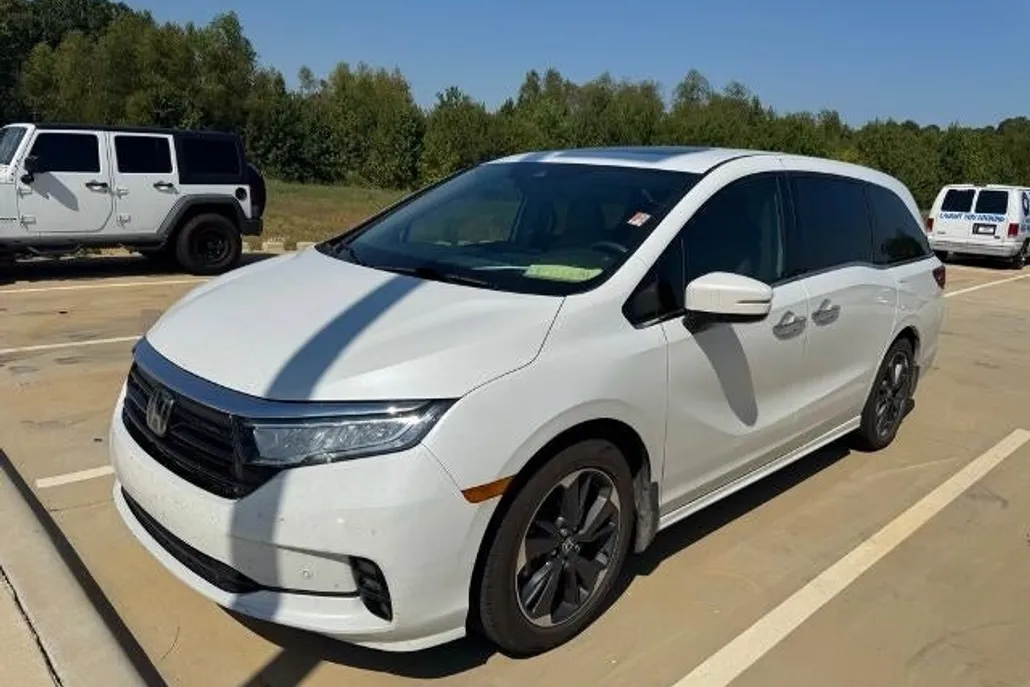 2021 Honda Odyssey Elite photo 1