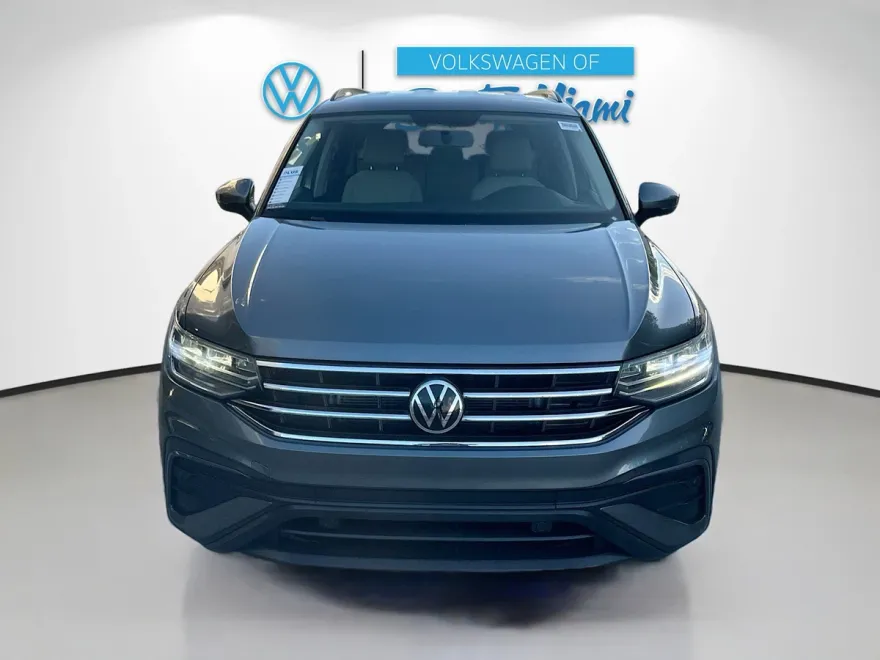 2022 Volkswagen Tiguan S photo 1
