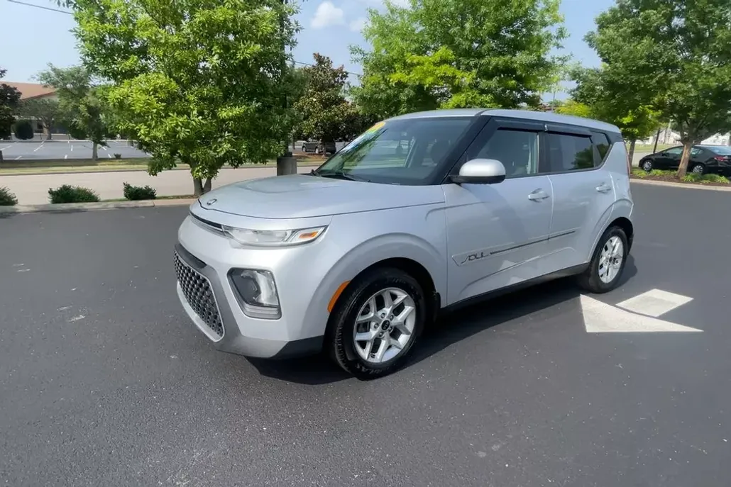 2020 Kia Soul S photo 1