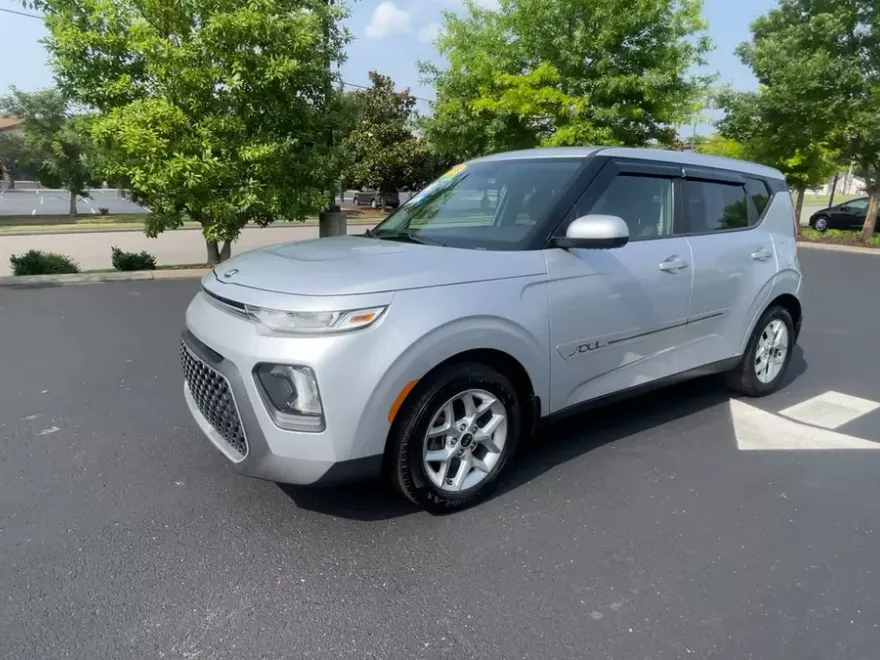 2020 Kia Soul S photo 1