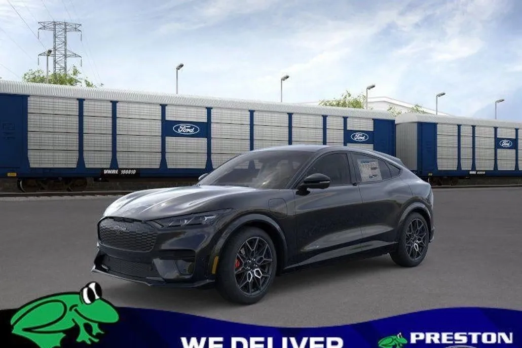 2025 Ford Mustang Mach-E GT photo 1