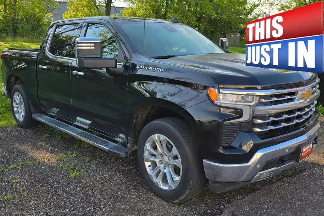 2023 Chevrolet Silverado 1500 LTZ photo 1