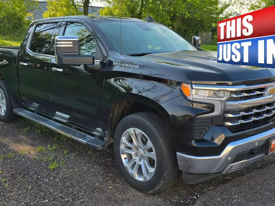 2023 Chevrolet Silverado 1500 LTZ photo 1