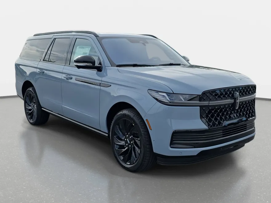 2025 Lincoln Navigator L Reserve photo 1