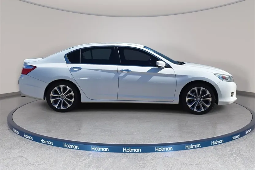 2015 Honda Accord Sport photo 1