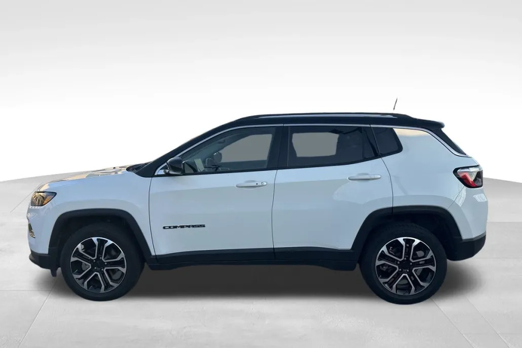 2022 Jeep Compass Limited photo 1